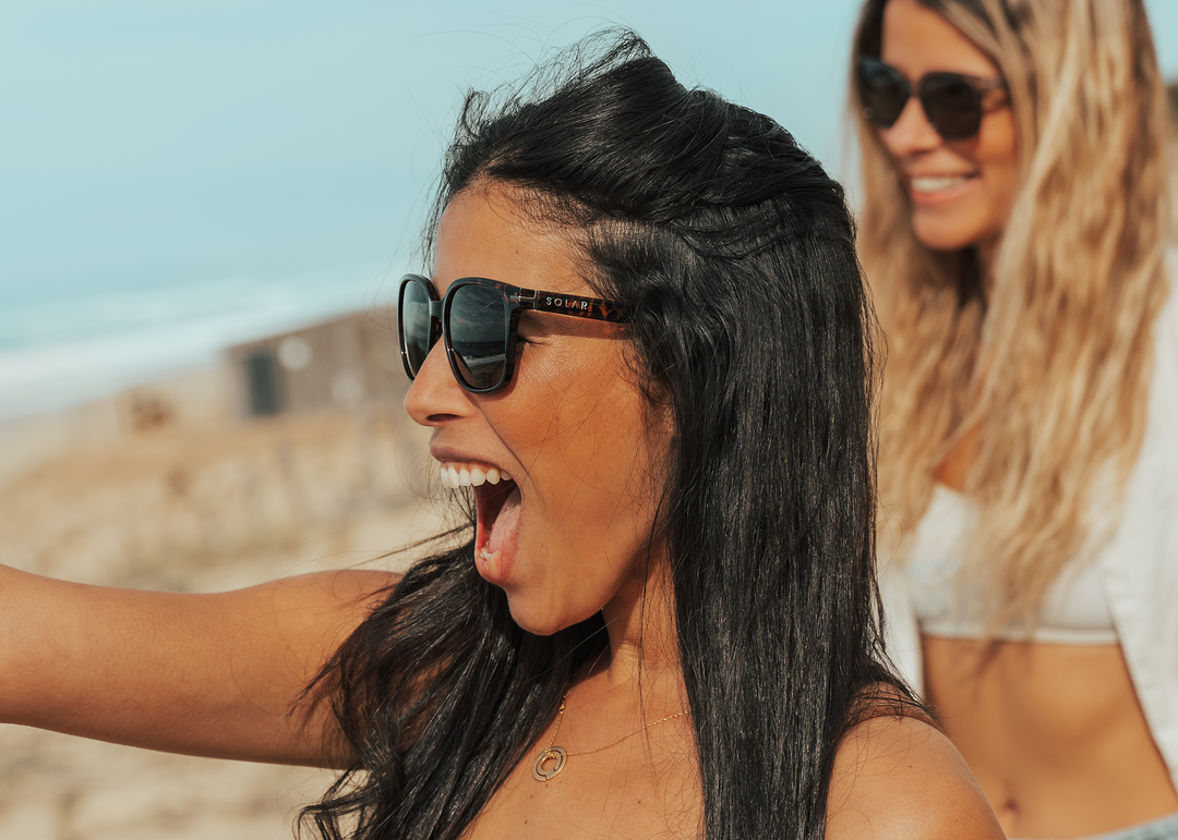 Acétate, TR90, métal : quelle matière choisir pour ses lunettes de soleil ?